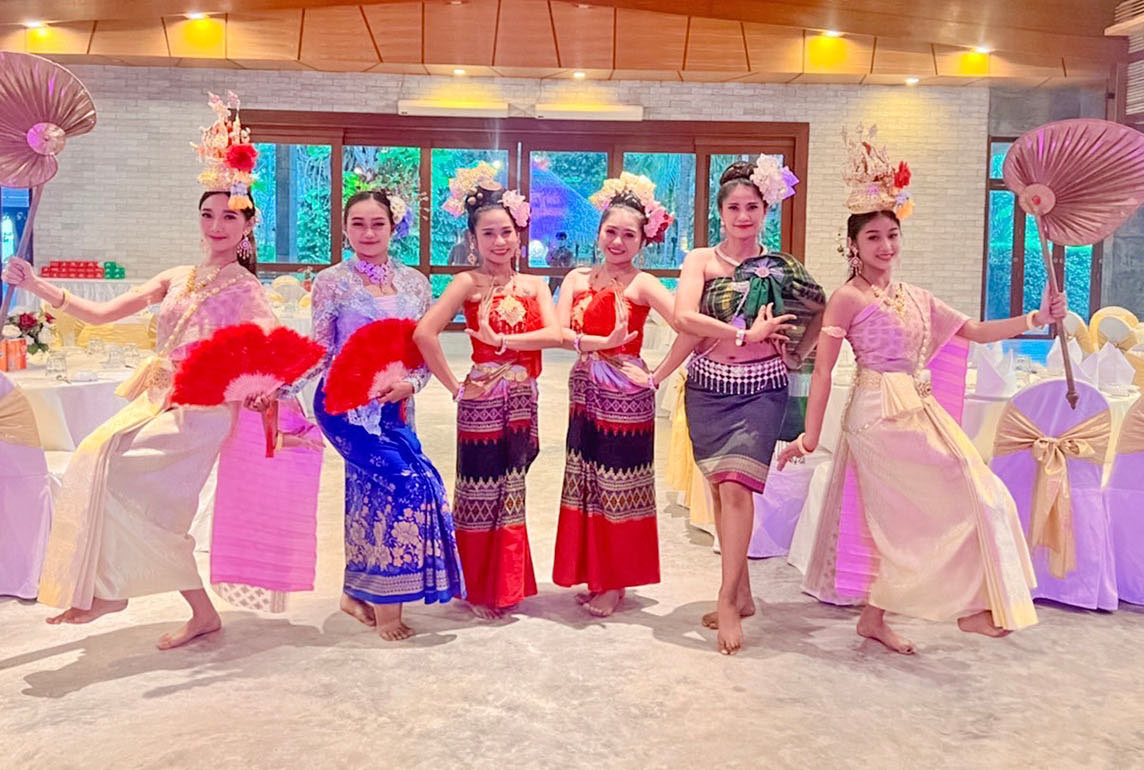 Baan Ram Thai บ้านรำไทย